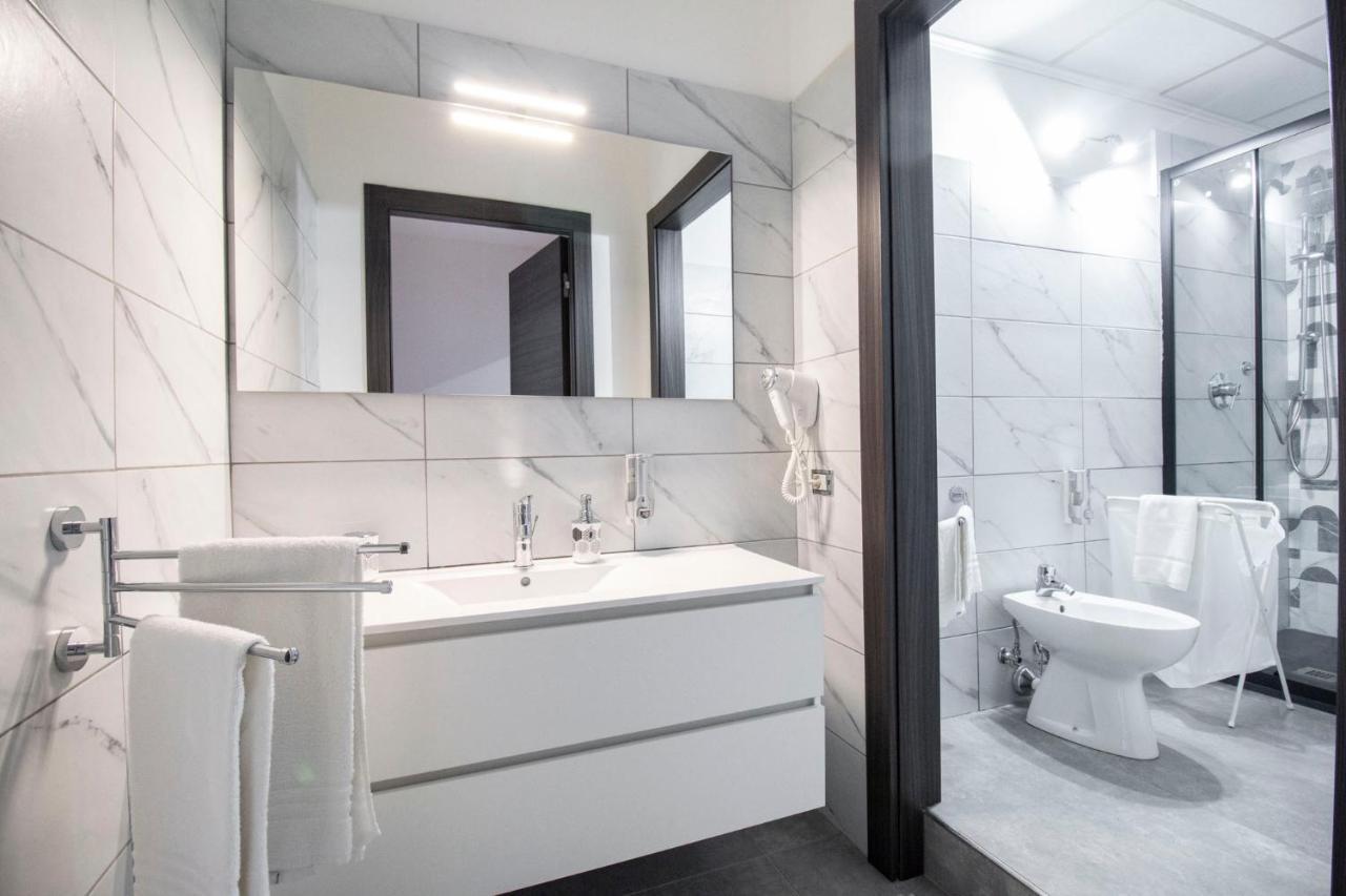 קטאניה Royal Playa Suite And Apartament -Private Parking- Self Chek Out מראה חיצוני תמונה