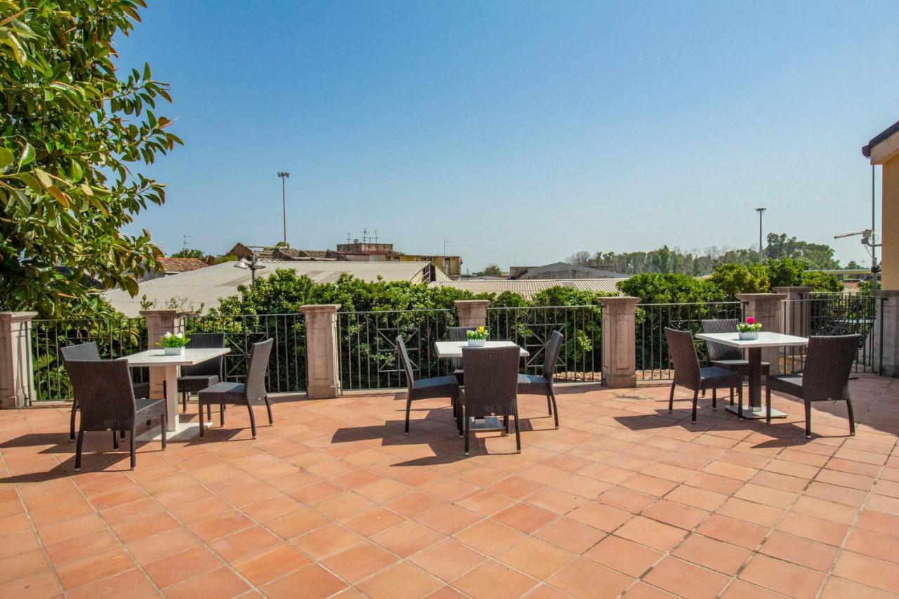 קטאניה Royal Playa Suite And Apartament -Private Parking- Self Chek Out מראה חיצוני תמונה