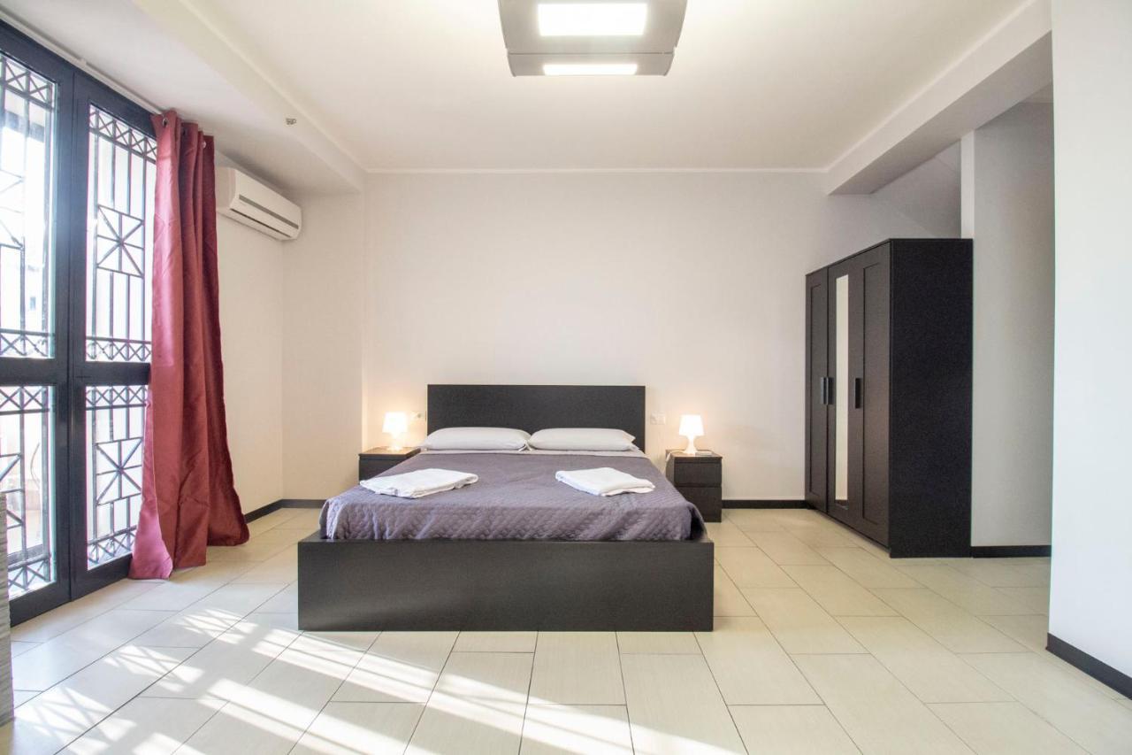קטאניה Royal Playa Suite And Apartament -Private Parking- Self Chek Out מראה חיצוני תמונה