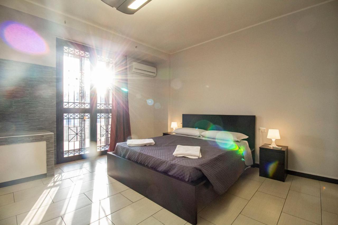 קטאניה Royal Playa Suite And Apartament -Private Parking- Self Chek Out מראה חיצוני תמונה