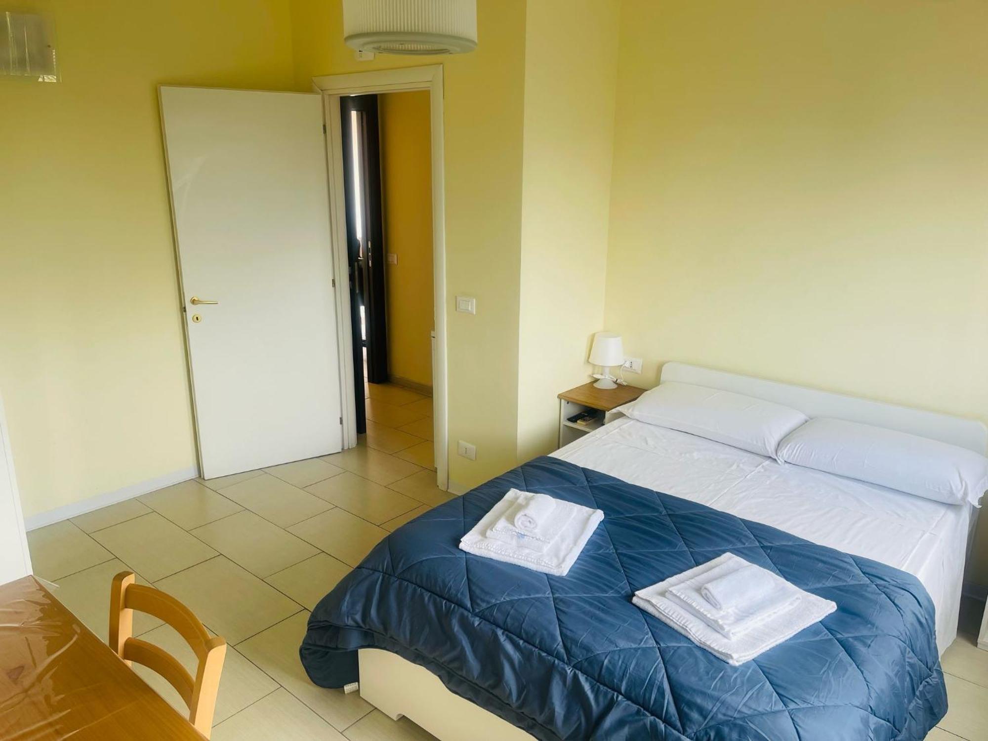 קטאניה Royal Playa Suite And Apartament -Private Parking- Self Chek Out מראה חיצוני תמונה